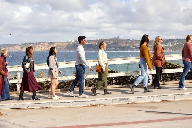 Community walking in La Jolla